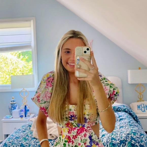 marym_bare